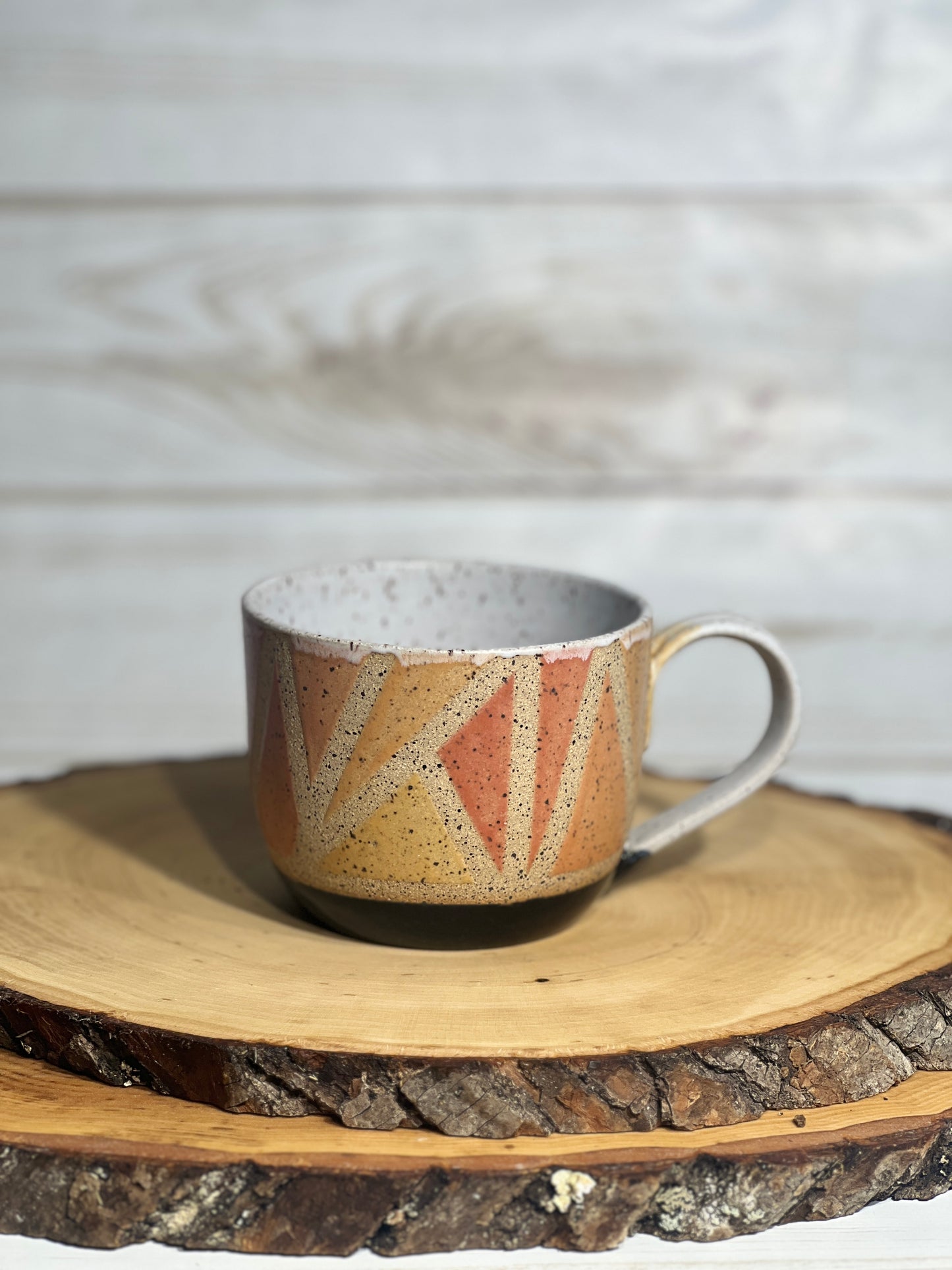 Geometric speckle mug