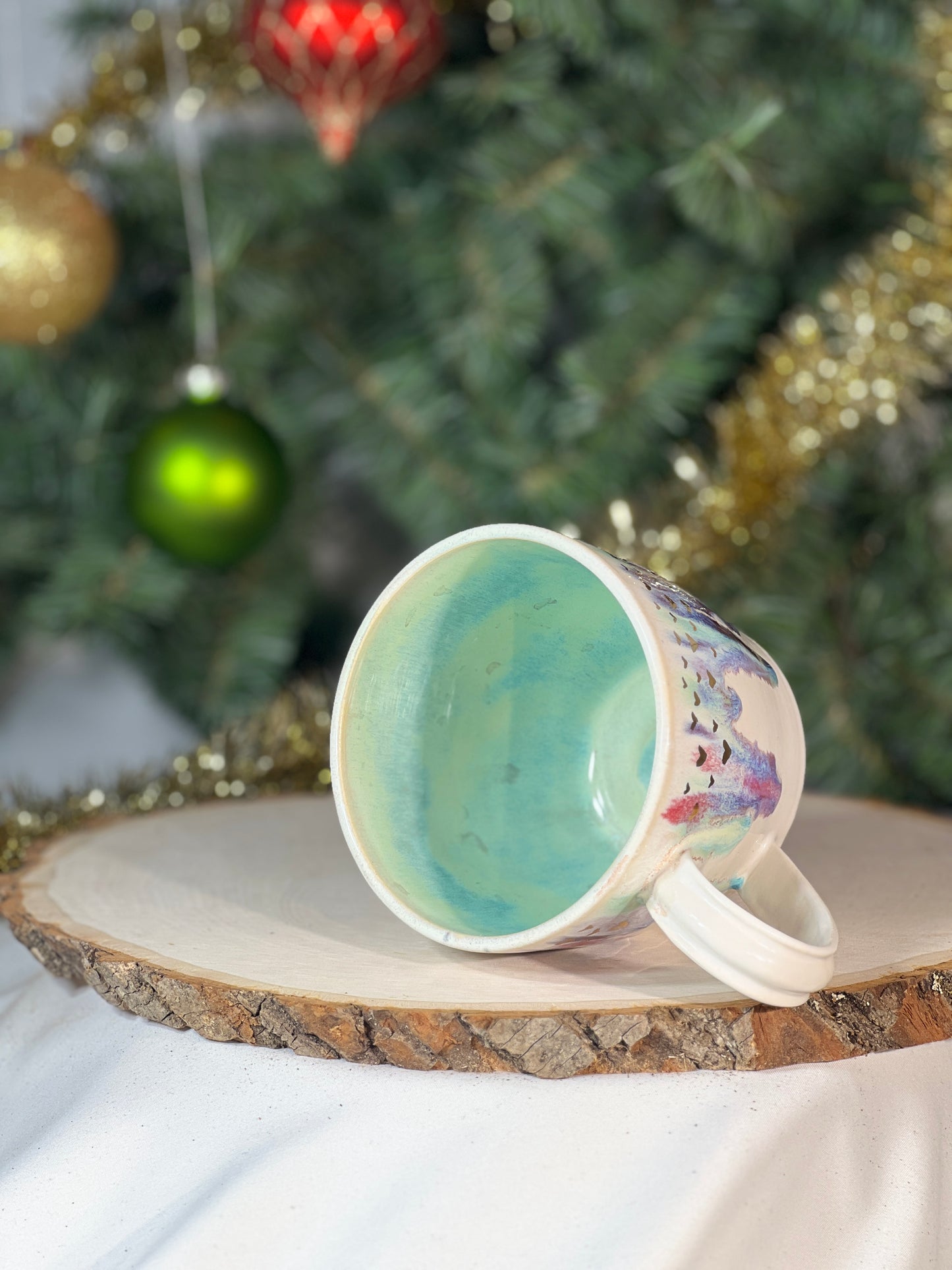 Cascading colors 12 oz mug w gold luster hearts(1)