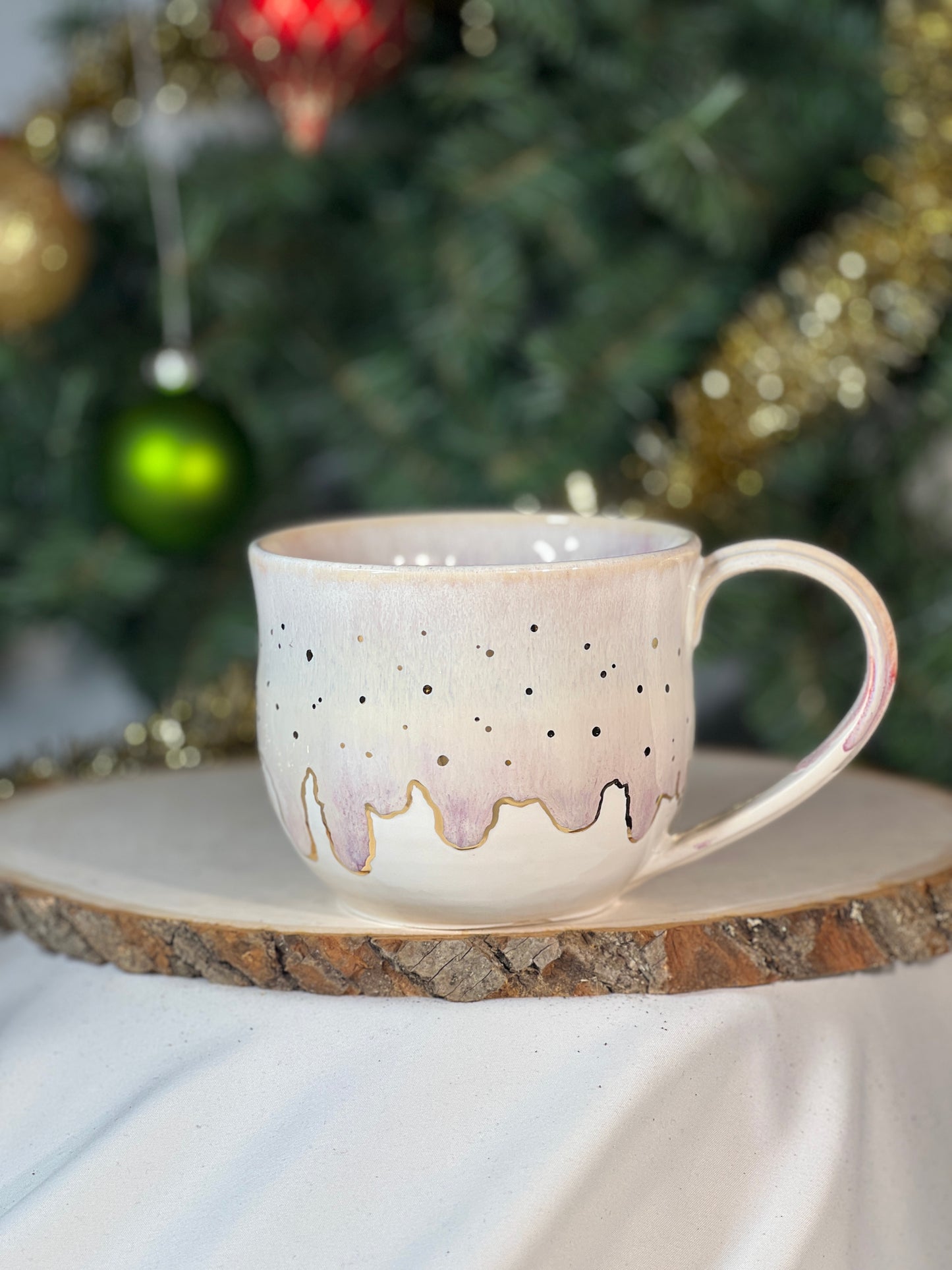 Light pink color melt  16 oz mug with gold luster accents