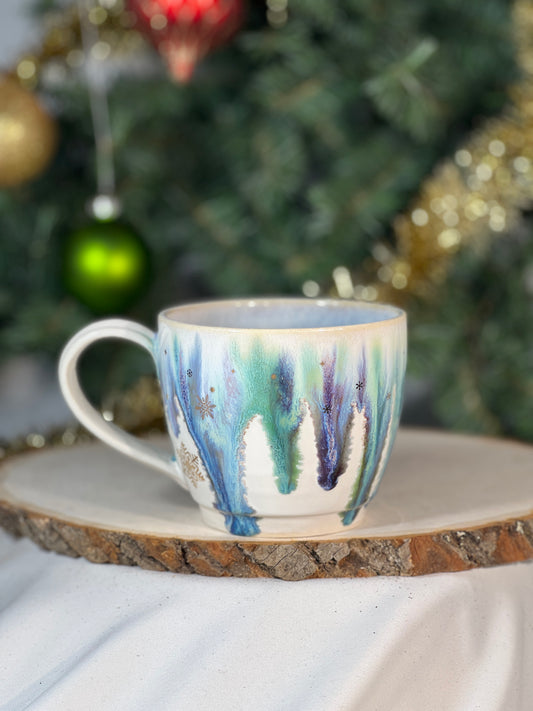 Cascading colors 12 oz mug w gold luster snowflakes