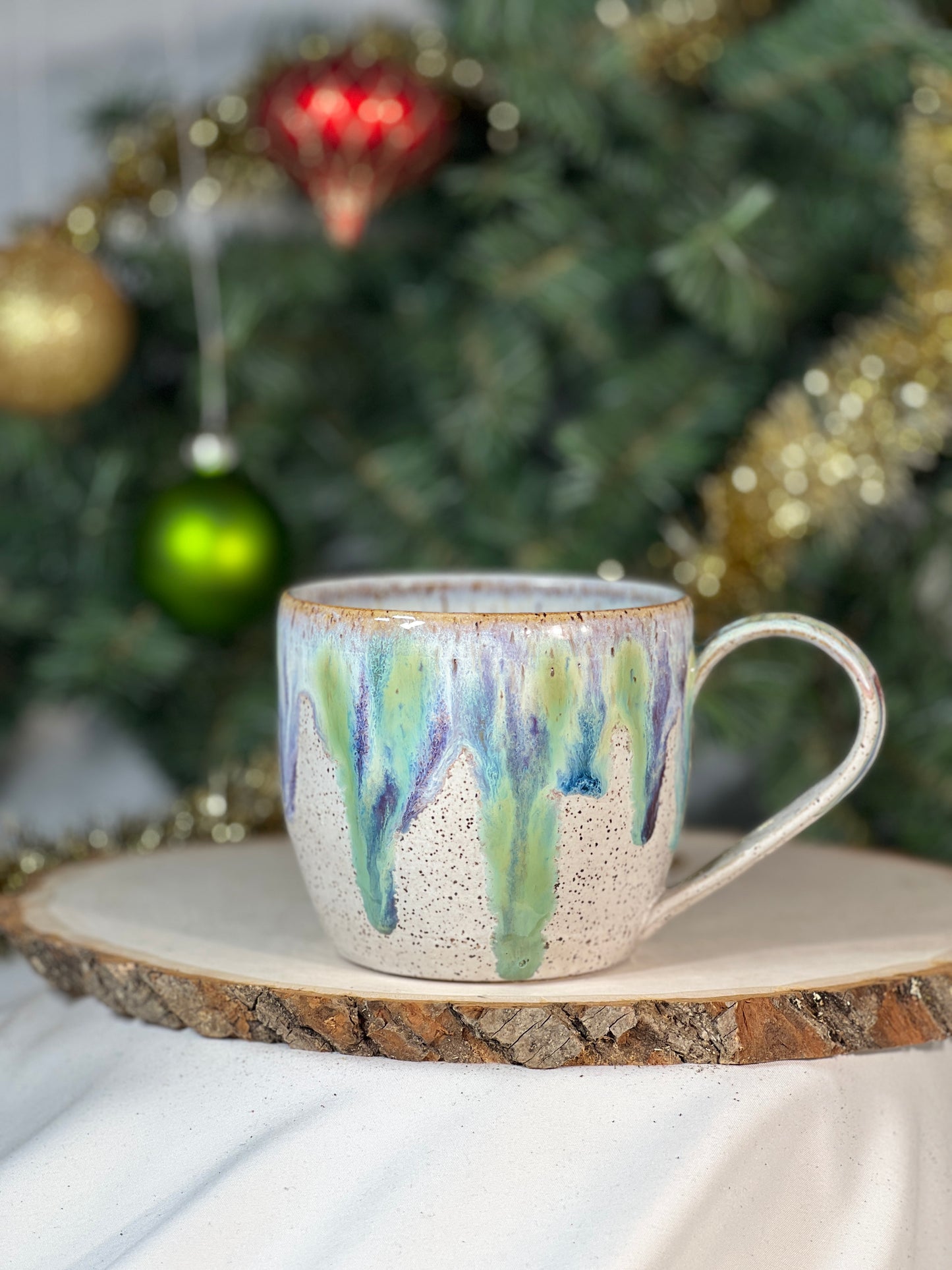 Cascading colors 16 oz speckle mug